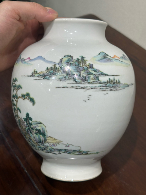 古玩陶瓷粉彩山水通景紋尊真品鑒賞圖