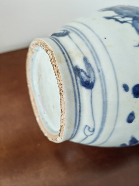 古玩陶瓷青花三多花卉紋罐真品鑒賞圖