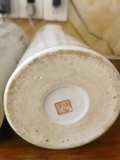 古玩陶瓷礬紅墨彩描金太師少保帽筒真品鑒賞圖