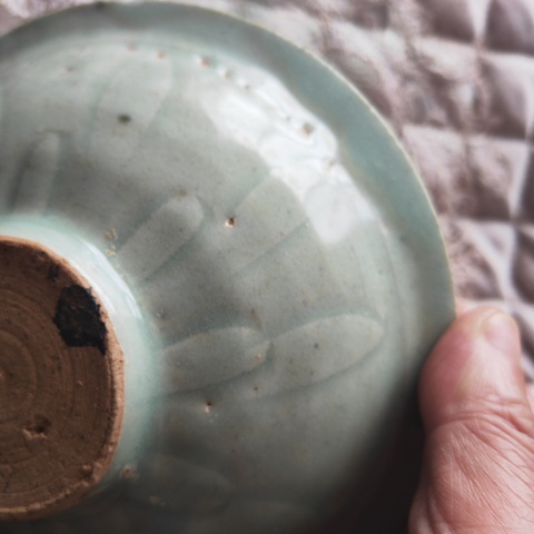 古玩陶瓷青白釉刻仰蓮紋碗真品鑒賞圖