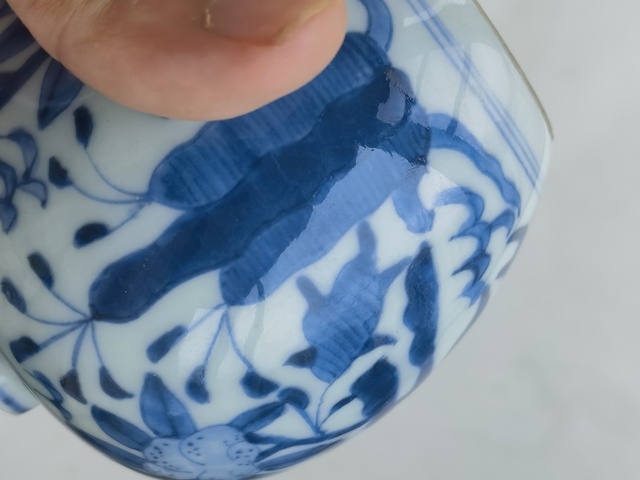 古玩陶瓷花鳥紋青花罐真品鑒賞圖