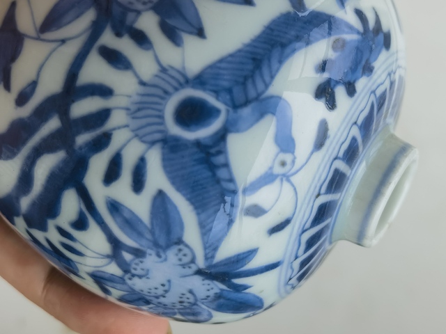 古玩陶瓷花鳥紋青花罐真品鑒賞圖