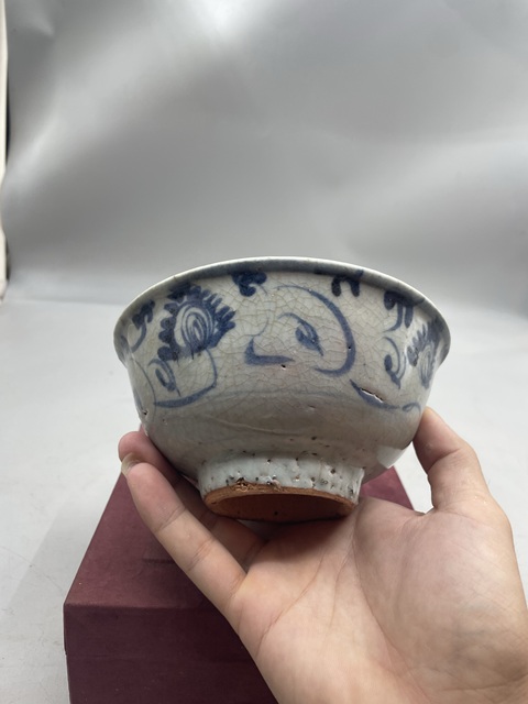 古玩陶瓷花卉紋青花小碗真品鑒賞圖