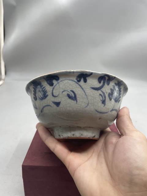 古玩陶瓷花卉紋青花小碗真品鑒賞圖