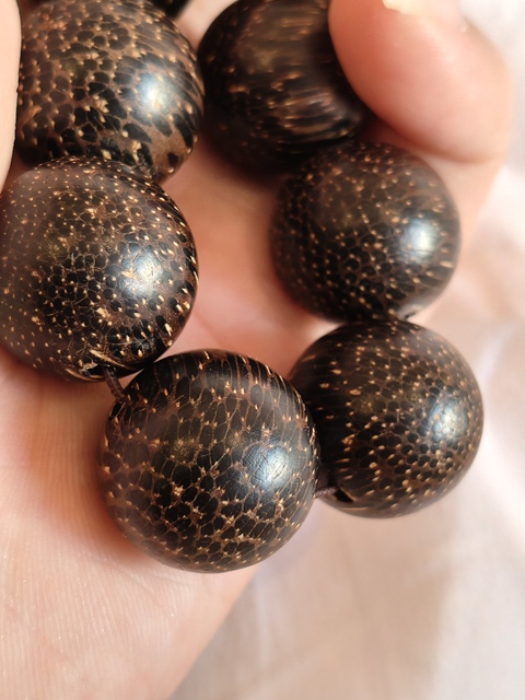 古玩雜項沉香手串真品鑒賞圖