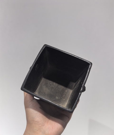 古玩銅器方型獅耳爐真品鑒賞圖