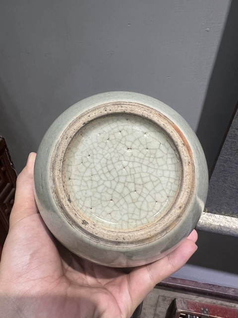 古玩陶瓷哥釉釉里紅罐真品鑒賞圖