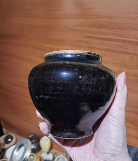 古玩陶瓷黑釉罐真品鑒賞圖