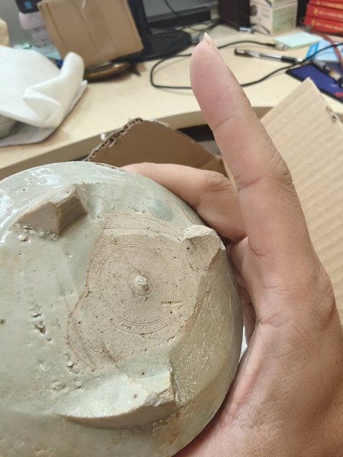 古玩陶瓷龍泉系青瓷香爐真品鑒賞圖