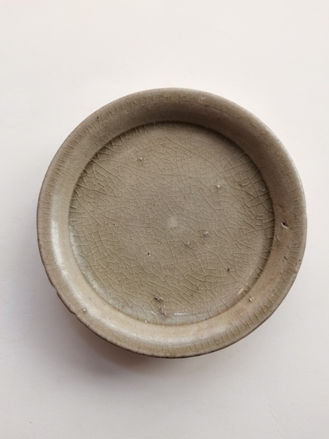 古玩陶瓷龍泉青瓷盤拍賣,當前價格0元