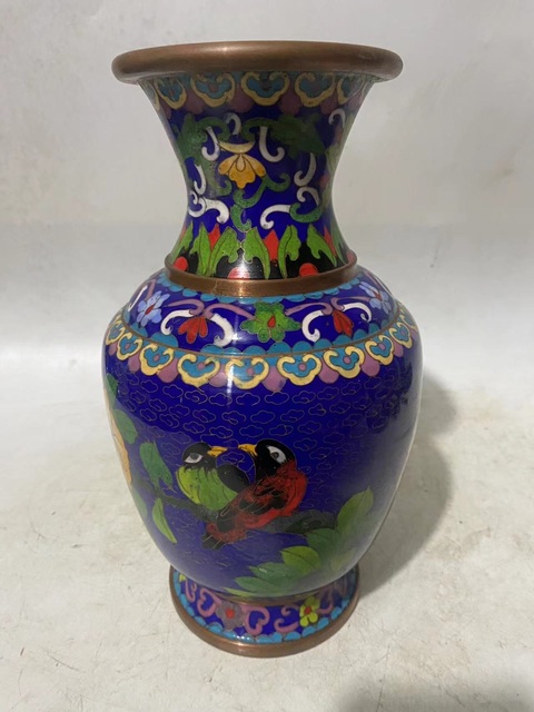 古玩銅器景泰藍瓶真品鑒賞圖