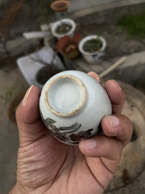 古玩陶瓷墨彩花卉紋杯真品鑒賞圖