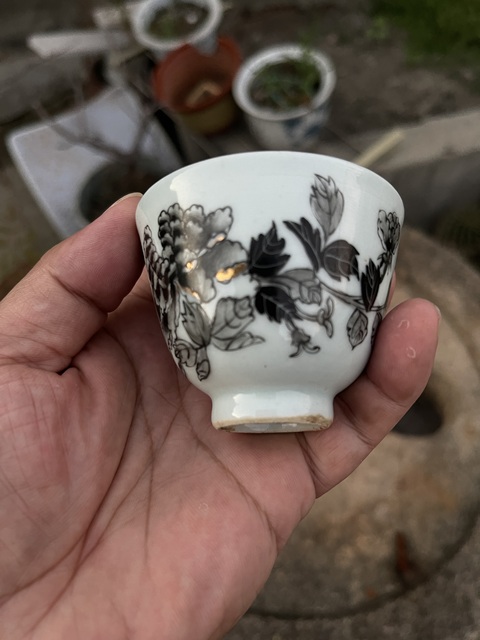 古玩陶瓷墨彩花卉紋杯真品鑒賞圖