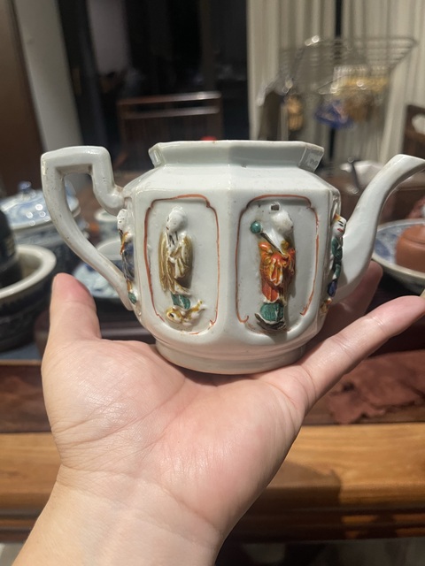 古玩陶瓷八仙圖淺浮雕執壺真品鑒賞圖