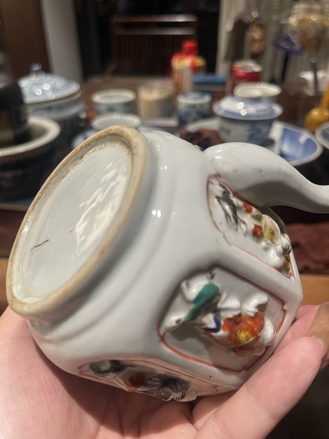 古玩陶瓷八仙圖淺浮雕執壺真品鑒賞圖
