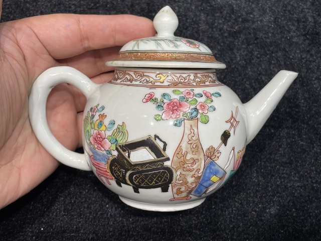 古玩陶瓷博古圖粉彩執壺真品鑒賞圖