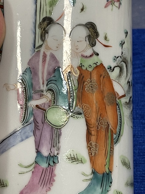 古玩陶瓷晚清西廂記人物筆筒真品鑒賞圖