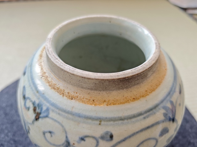古玩陶瓷花卉紋青花罐真品鑒賞圖