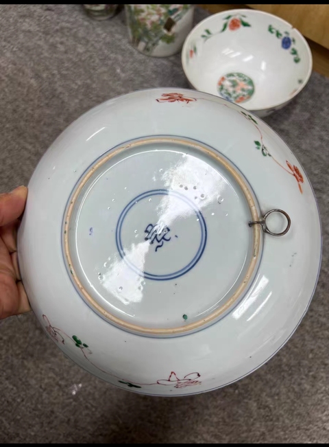 古玩陶瓷花鳥(niǎo)紋五彩盤(pán)真品鑒賞圖