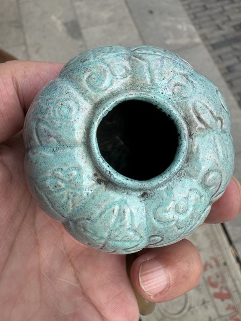 古玩陶瓷爐鈞釉瓜棱水盂真品鑒賞圖