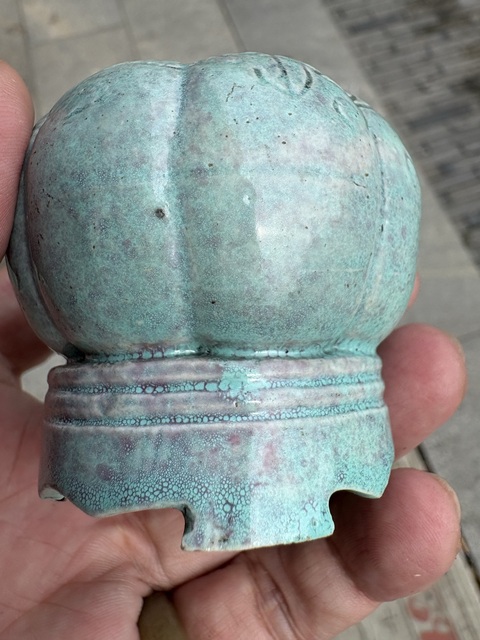 古玩陶瓷爐鈞釉瓜棱水盂真品鑒賞圖