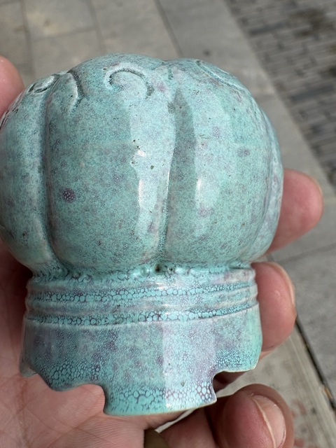 古玩陶瓷爐鈞釉瓜棱水盂真品鑒賞圖