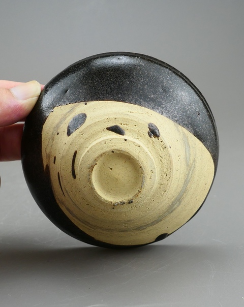 古玩陶瓷精品:南宋吉州窯黑釉茶盞(黑美人)拍賣,當前價格103元