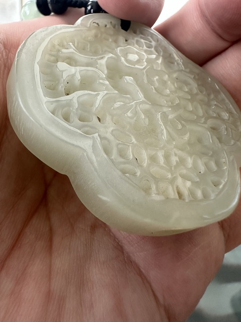古玩玉器和田玉香囊掛件真品鑒賞圖