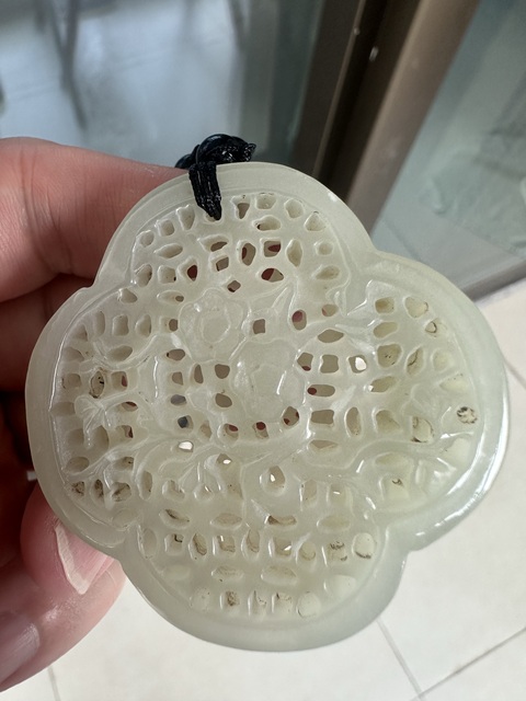 古玩玉器和田玉香囊掛件真品鑒賞圖