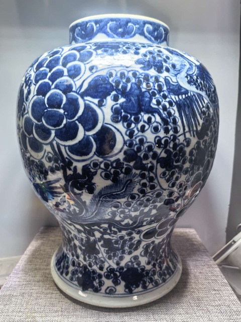 古玩陶瓷青花鳳穿牡丹將軍罐，注意品相真品鑒賞圖