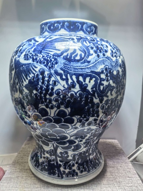 古玩陶瓷青花鳳穿牡丹將軍罐，注意品相真品鑒賞圖