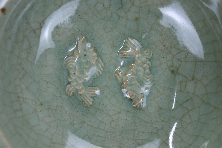 古玩陶瓷龍泉青瓷雙魚洗真品鑒賞圖