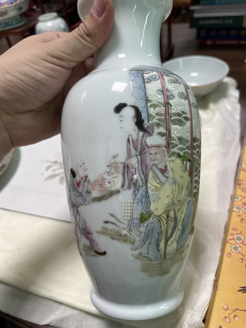 古玩陶瓷粉彩瓶真品鑒賞圖