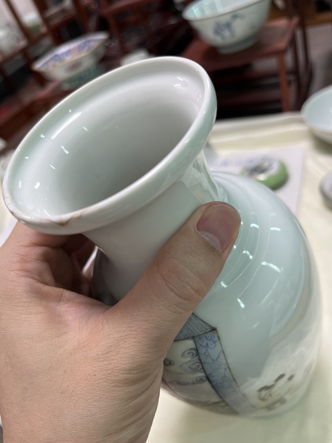古玩陶瓷粉彩瓶真品鑒賞圖