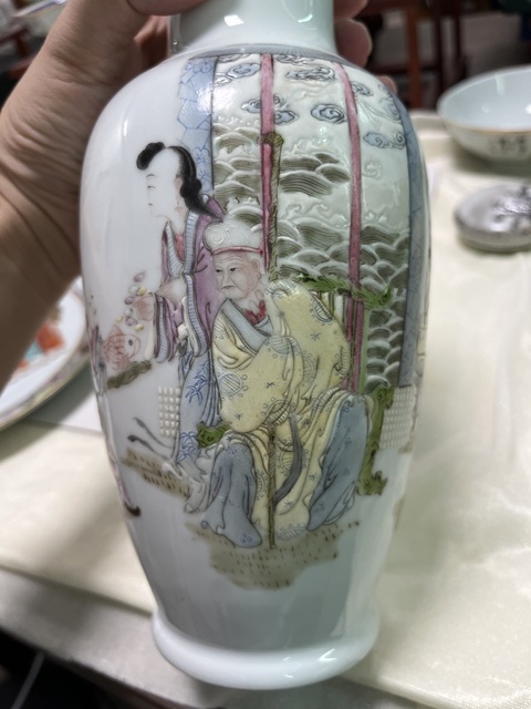 古玩陶瓷粉彩瓶真品鑒賞圖