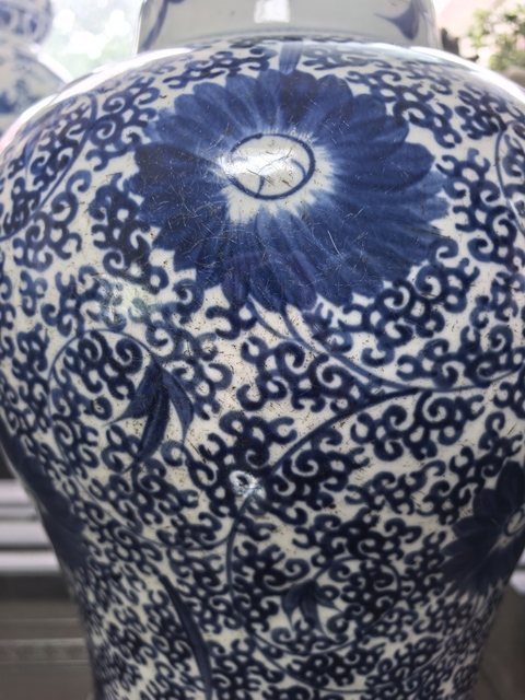 古玩陶瓷花卉紋青花將軍罐真品鑒賞圖