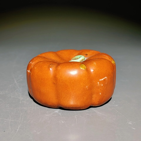 古玩陶瓷民國(guó)·**紅釉像生瓷南瓜精品擺件拍賣，當(dāng)前價(jià)格1280元
