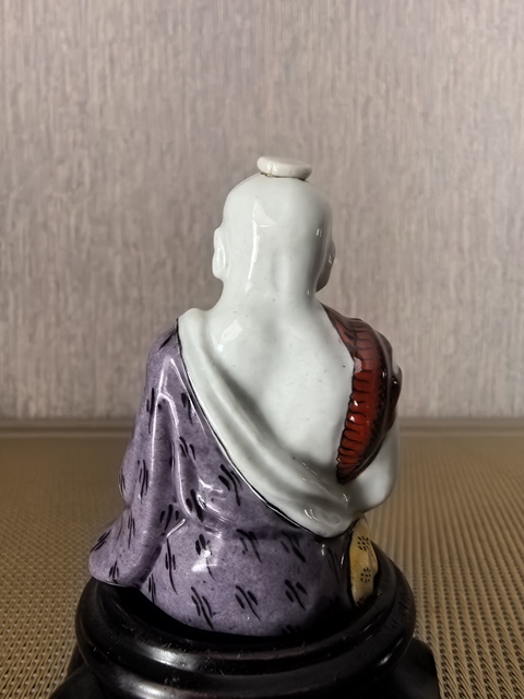 古玩陶瓷人物塑像真品鑒賞圖