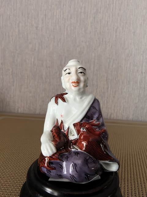 古玩陶瓷人物塑像真品鑒賞圖