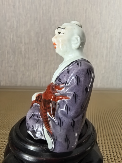 古玩陶瓷人物塑像真品鑒賞圖