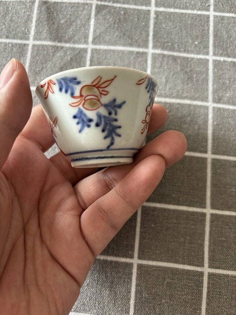 古玩陶瓷晚清青花礬紅描金杯真品鑒賞圖