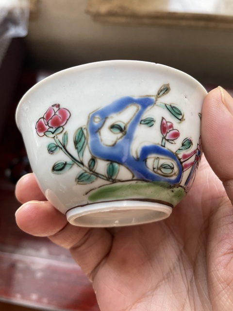 古玩陶瓷雍正·粉彩洞石花卉紋杯 真品鑒賞圖