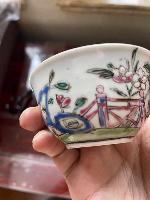 古玩陶瓷雍正·粉彩洞石花卉紋杯 真品鑒賞圖