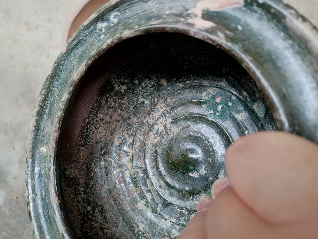 古玩陶瓷漢綠釉鼎真品鑒賞圖