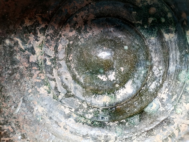 古玩陶瓷漢綠釉鼎真品鑒賞圖