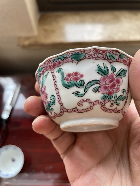 古玩陶瓷雍正·粉彩花卉紋花口杯 真品鑒賞圖