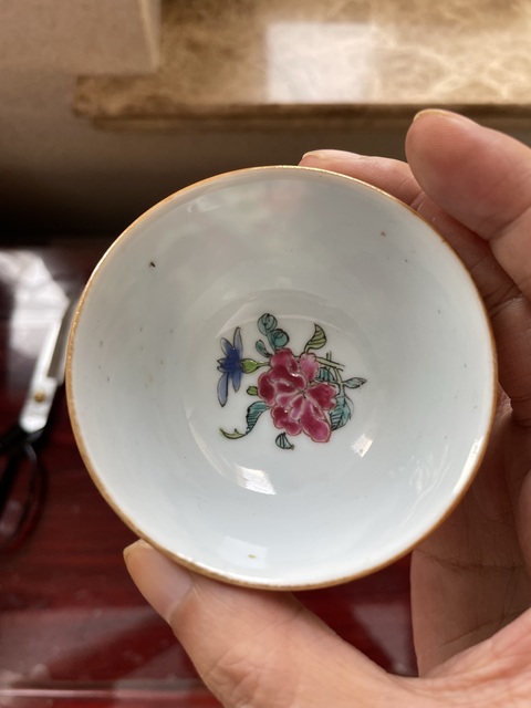 古玩陶瓷雍正·粉彩花卉紋杯碟一套 真品鑒賞圖