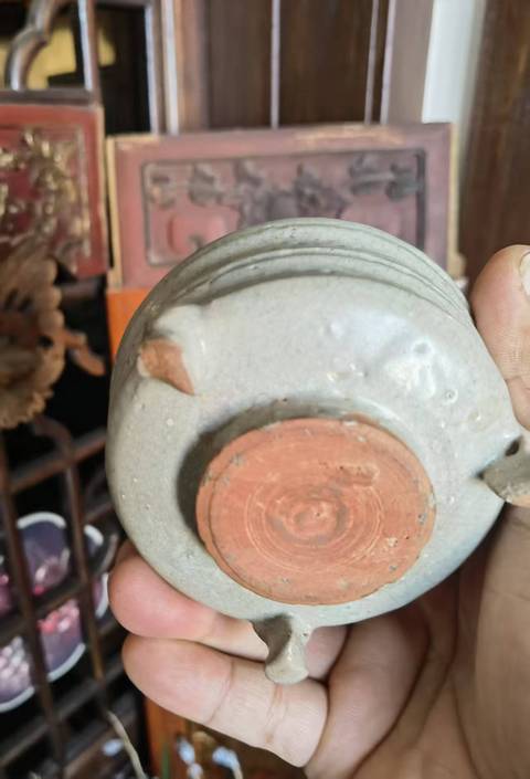 古玩陶瓷龍泉青瓷三足爐真品鑒賞圖