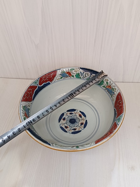 古玩陶瓷花卉紋碗真品鑒賞圖