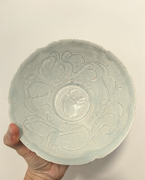 古玩陶瓷湖田窯刻花葵口碗真品鑒賞圖